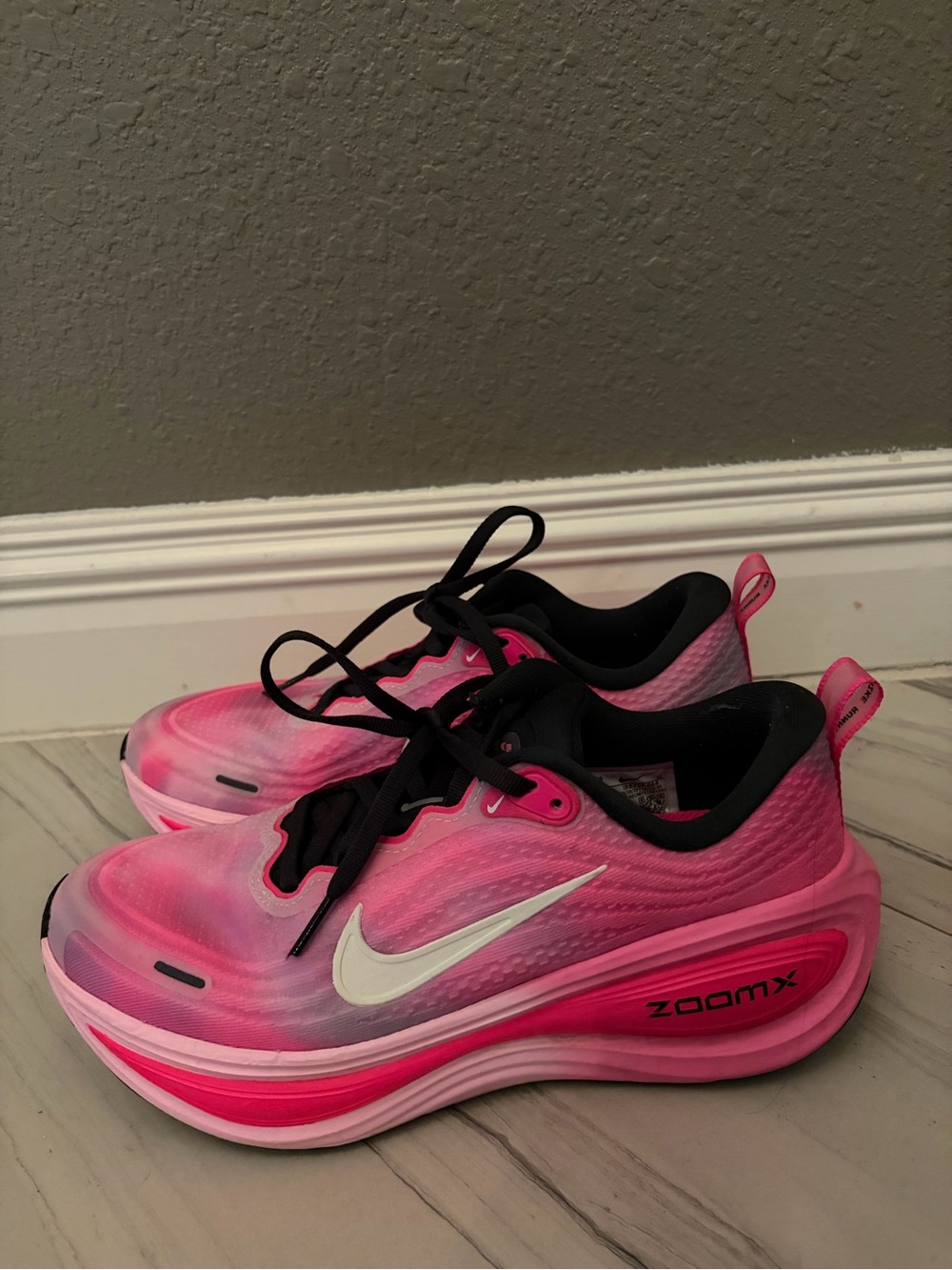 Nike Women's Vomero plus 8w